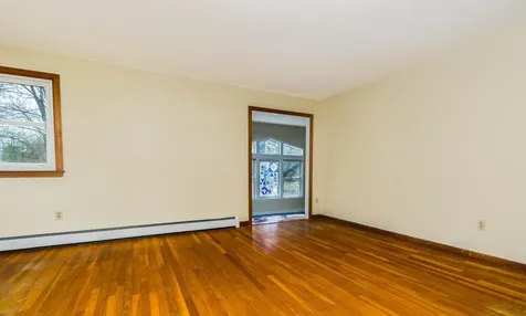 3 Mark Avenue Stratham NH 03885