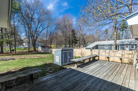3 Mark Avenue Stratham NH 03885