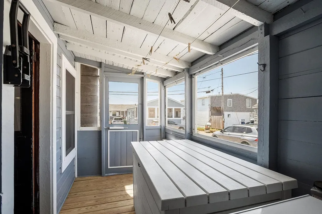 22-24 Perkins Avenue Hampton NH 03842