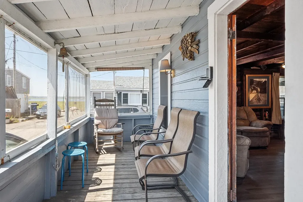 22-24 Perkins Avenue Hampton NH 03842
