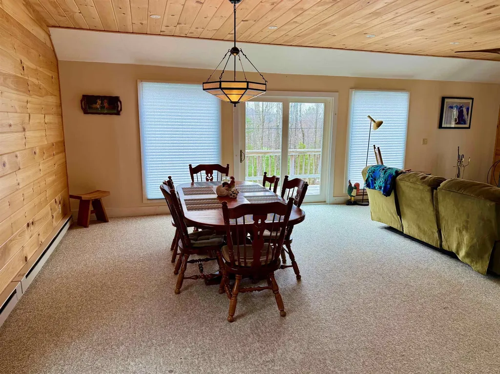 436 Mountain View Loop Rochester VT 05767