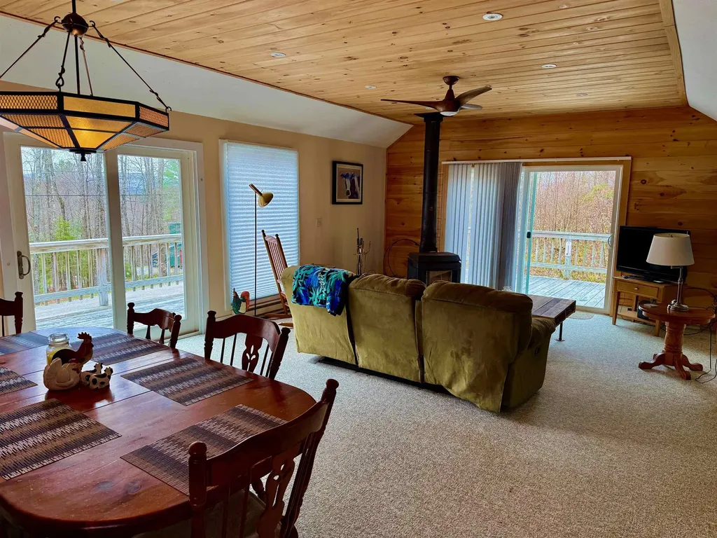 436 Mountain View Loop Rochester VT 05767