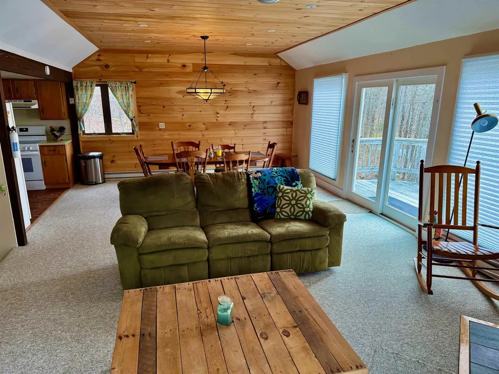 436 Mountain View Loop Rochester VT 05767