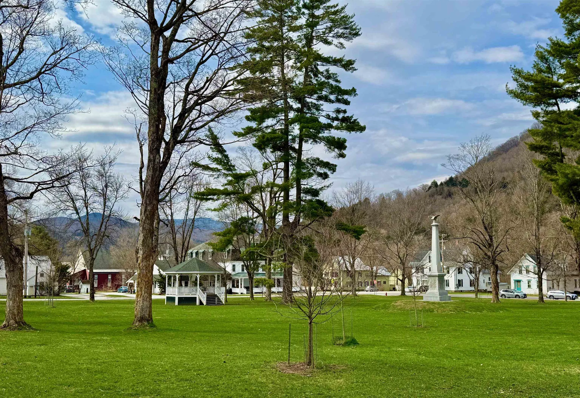 436 Mountain View Loop Rochester VT 05767