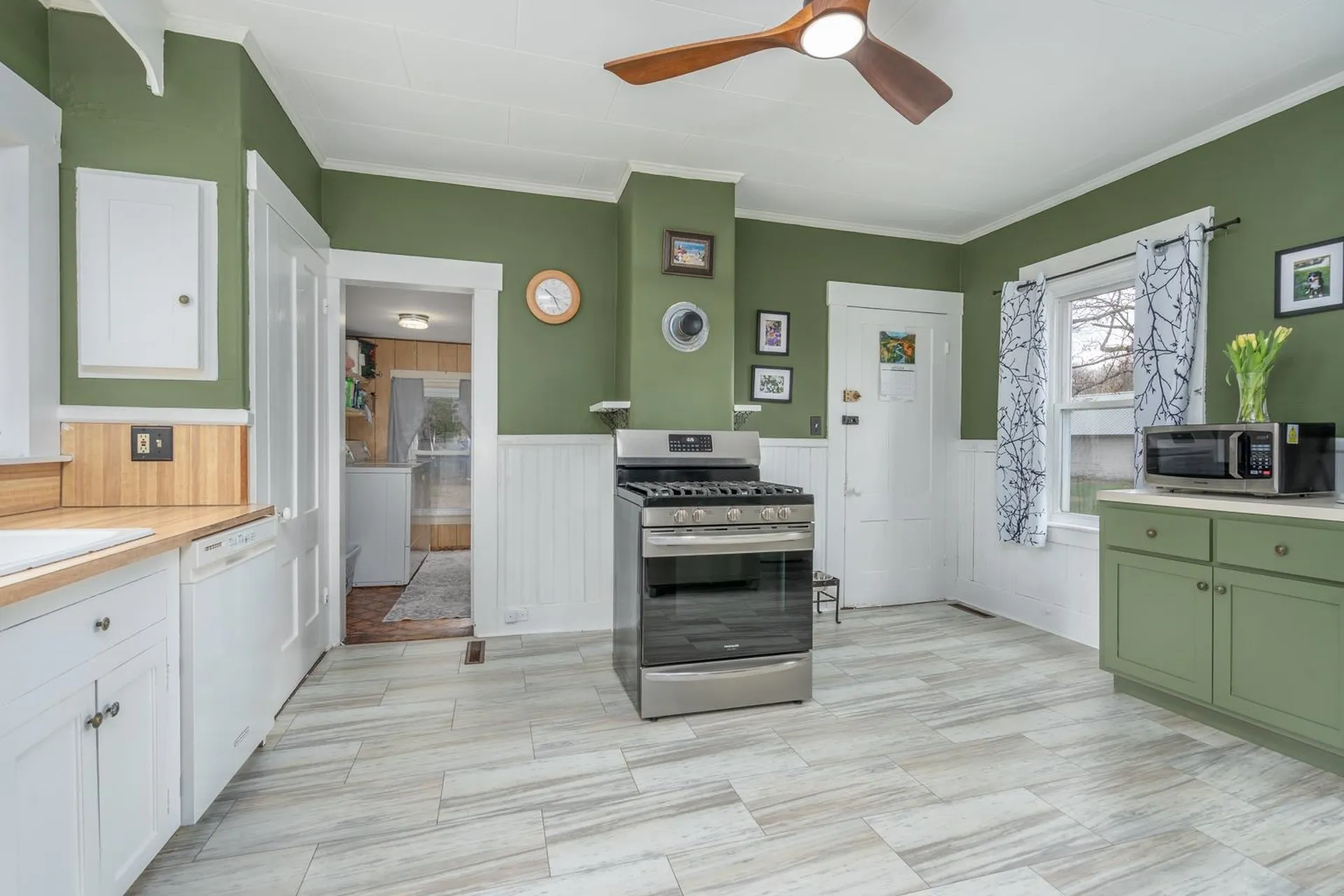 8 Adams Avenue Rochester NH 03867
