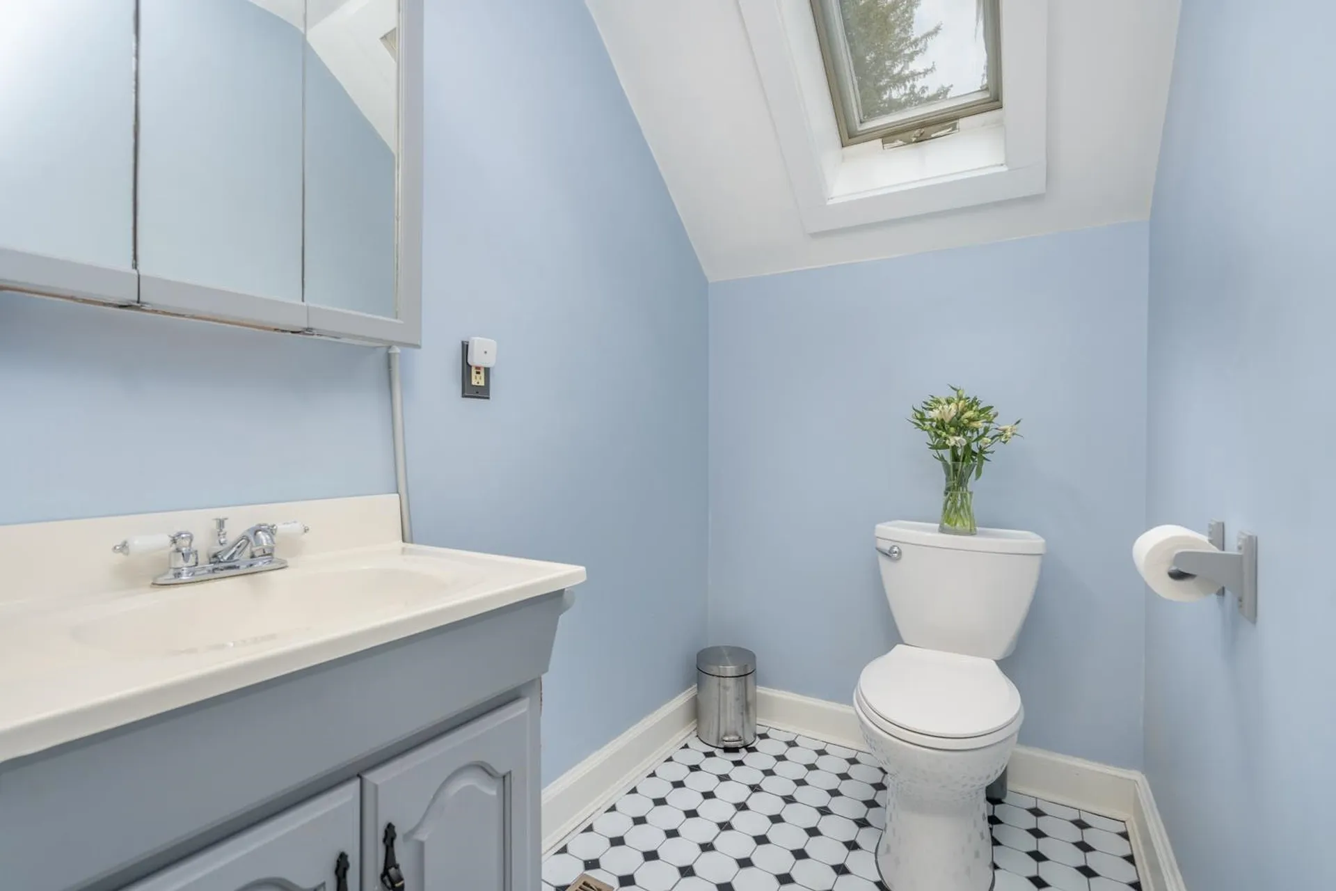 8 Adams Avenue Rochester NH 03867