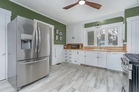 8 Adams Avenue Rochester NH 03867