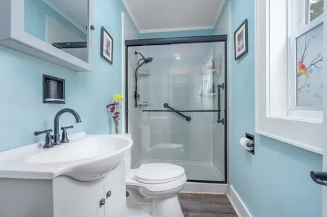 8 Adams Avenue Rochester NH 03867