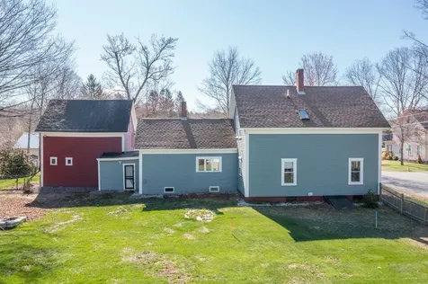 8 Adams Avenue Rochester NH 03867