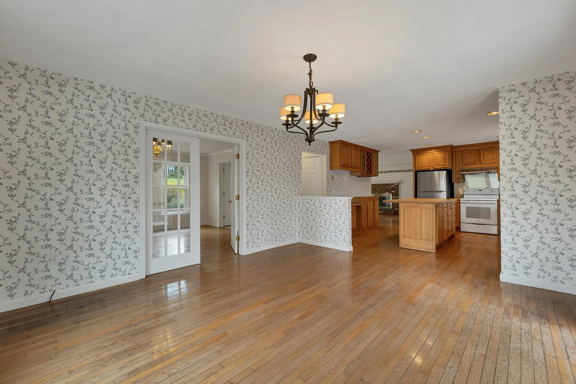 9 Isabella Drive Londonderry NH 03053
