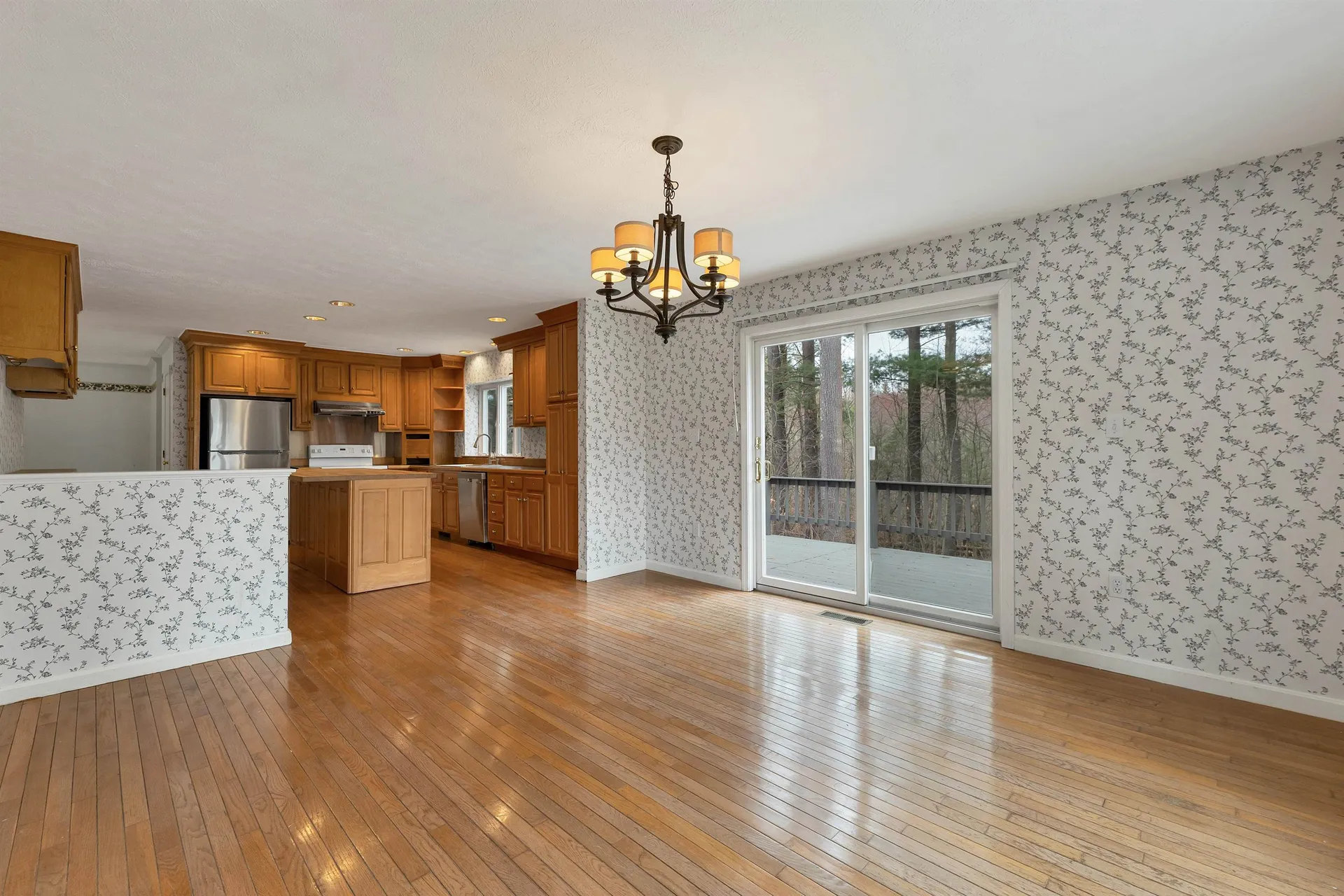 9 Isabella Drive Londonderry NH 03053