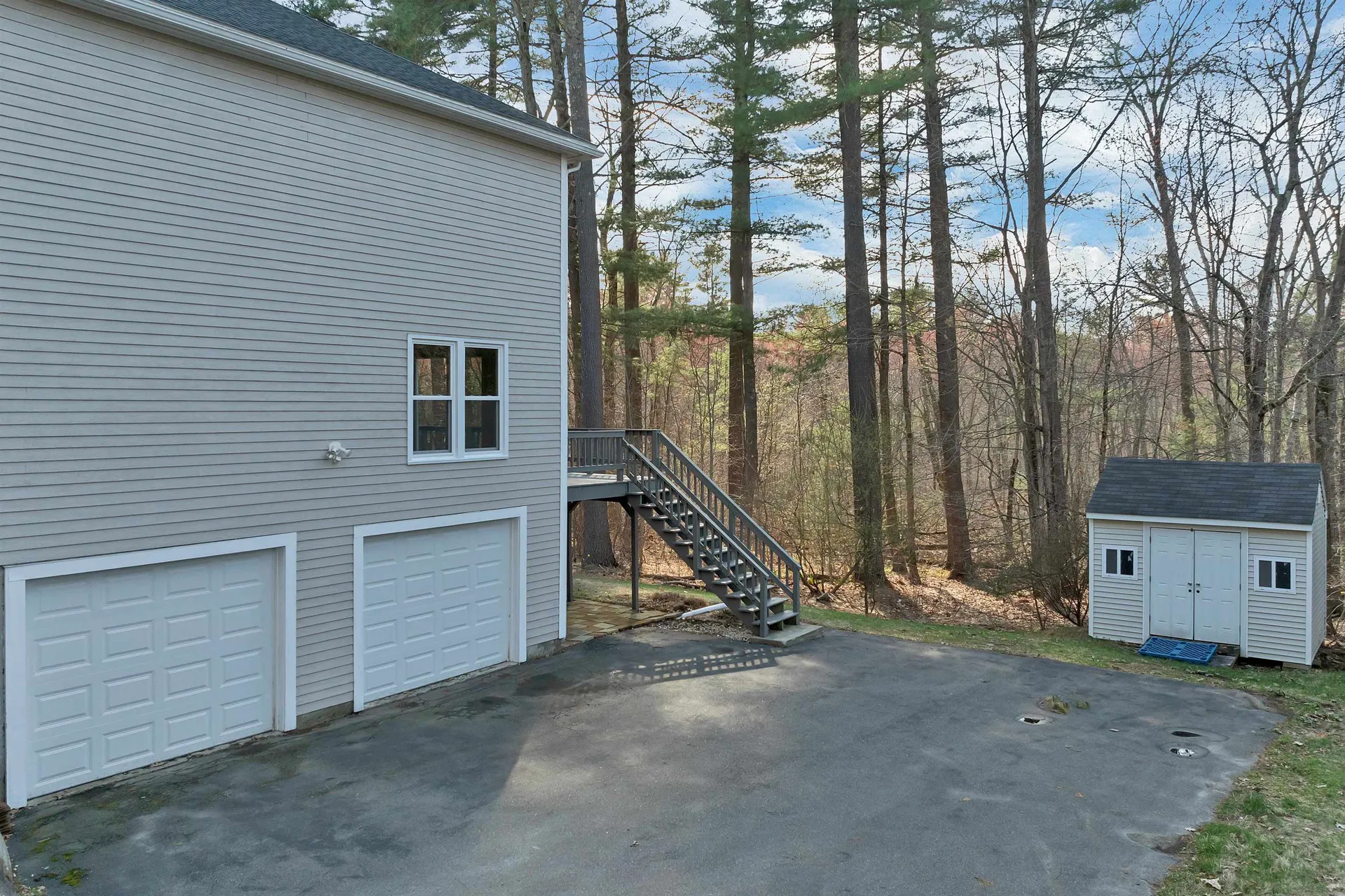 9 Isabella Drive Londonderry NH 03053