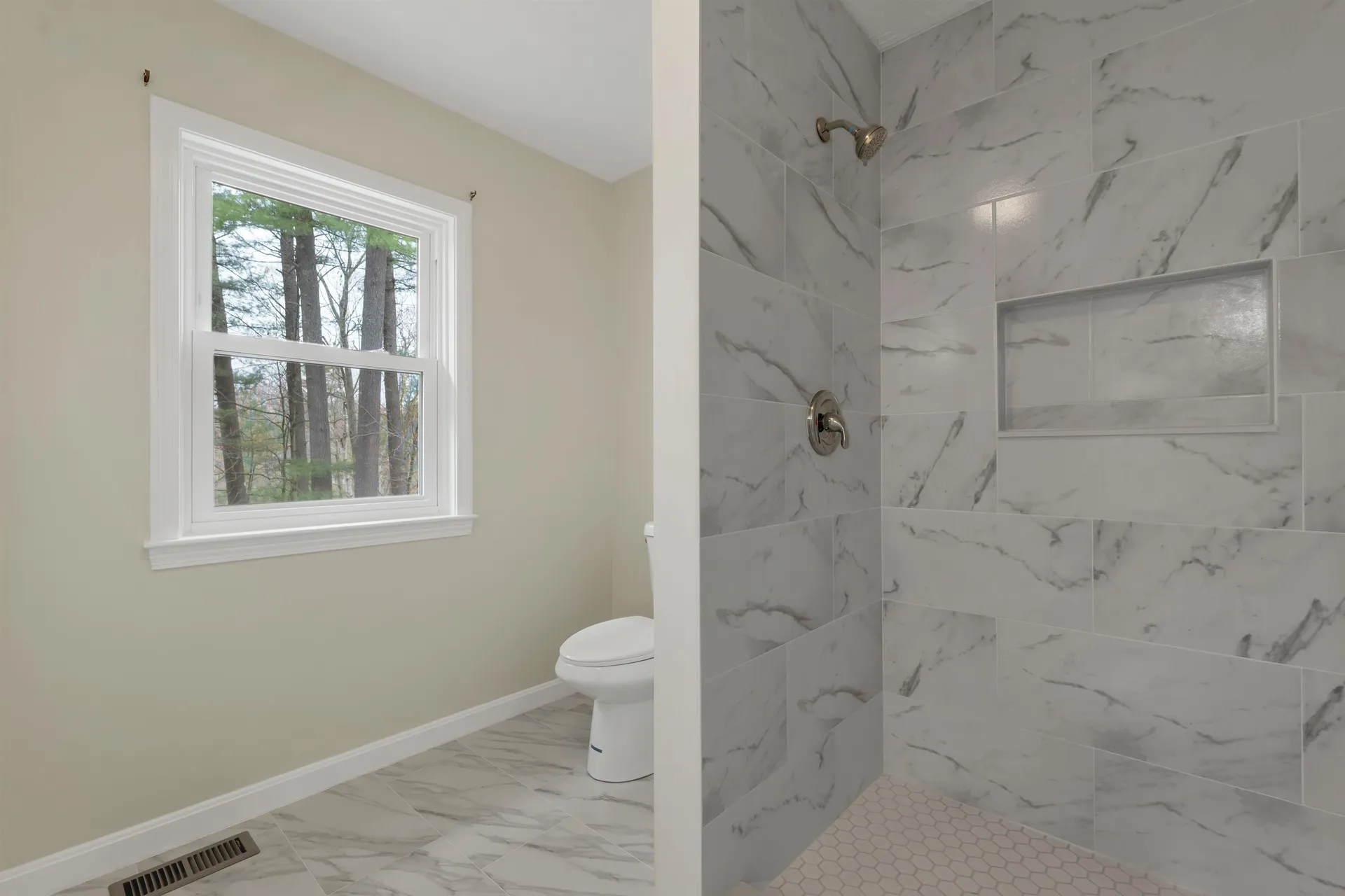 9 Isabella Drive Londonderry NH 03053