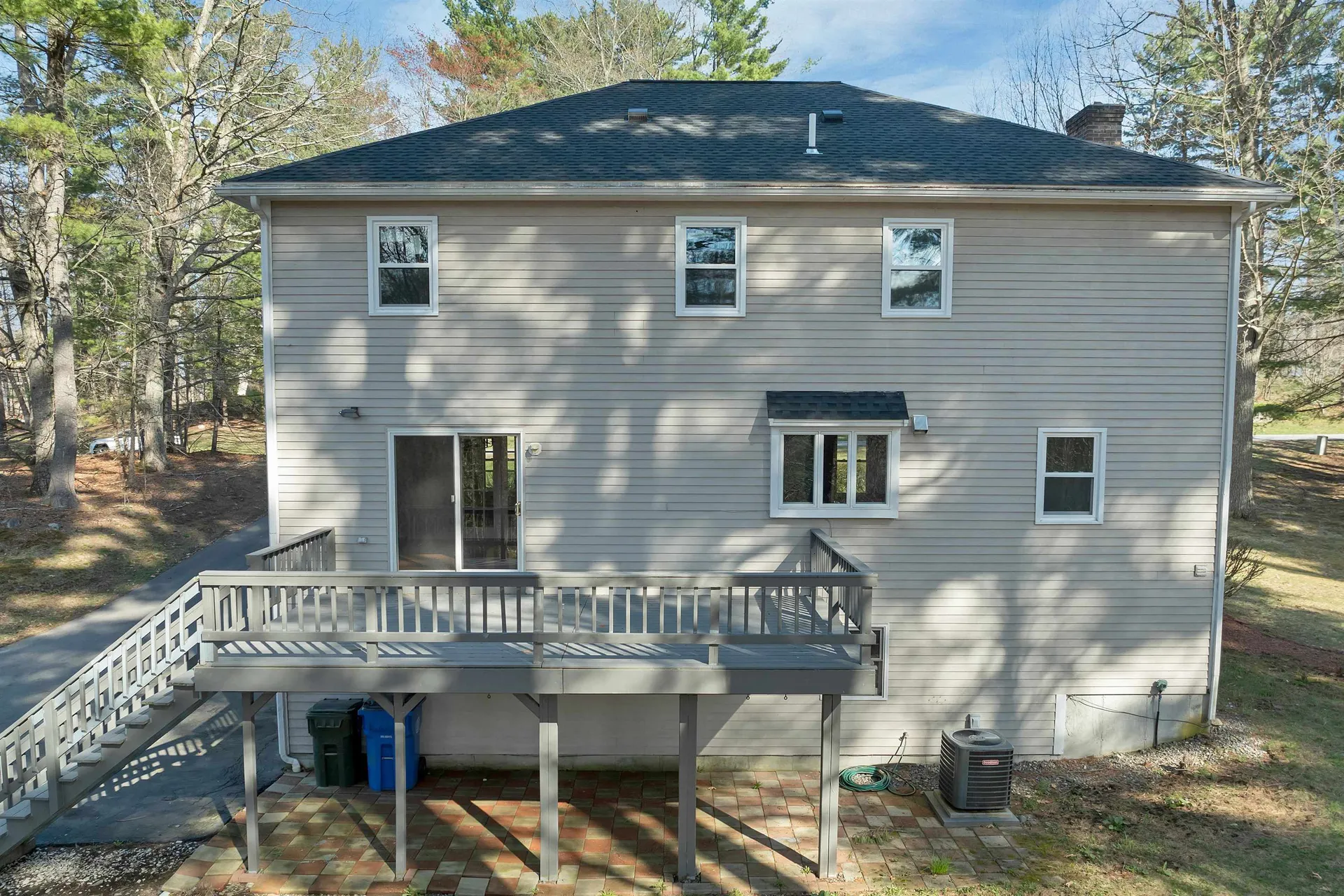 9 Isabella Drive Londonderry NH 03053