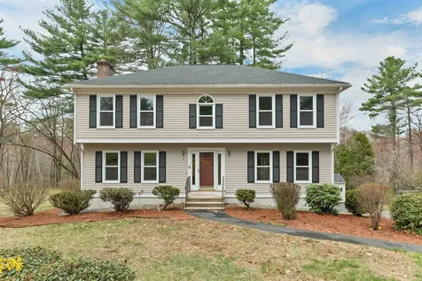 9 Isabella Drive Londonderry NH 03053