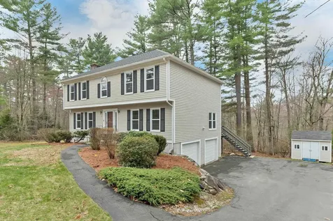 9 Isabella Drive Londonderry NH 03053