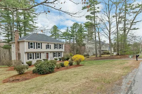 9 Isabella Drive Londonderry NH 03053
