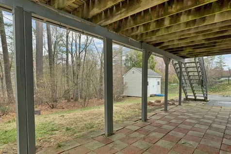 9 Isabella Drive Londonderry NH 03053