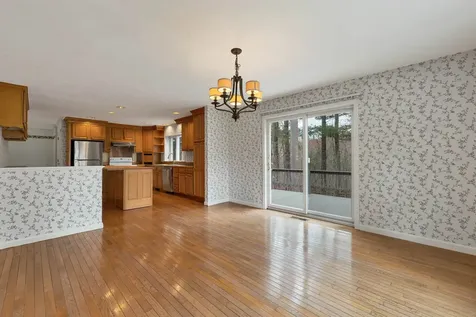 9 Isabella Drive Londonderry NH 03053