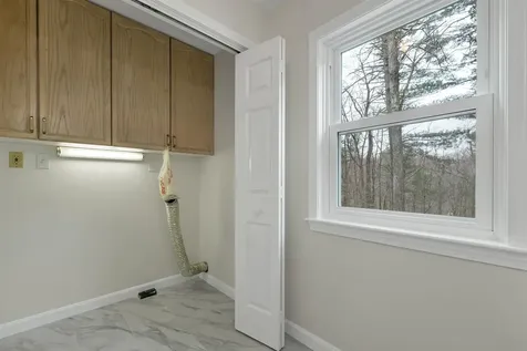 9 Isabella Drive Londonderry NH 03053