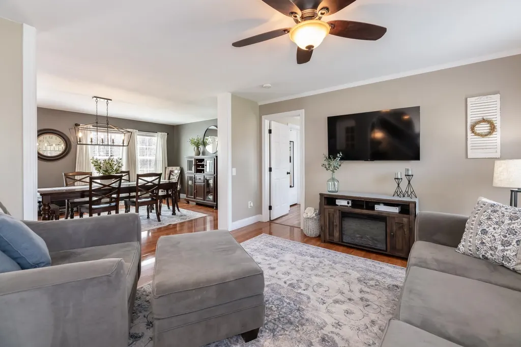 67 Bedford Avenue Gilford NH 03249