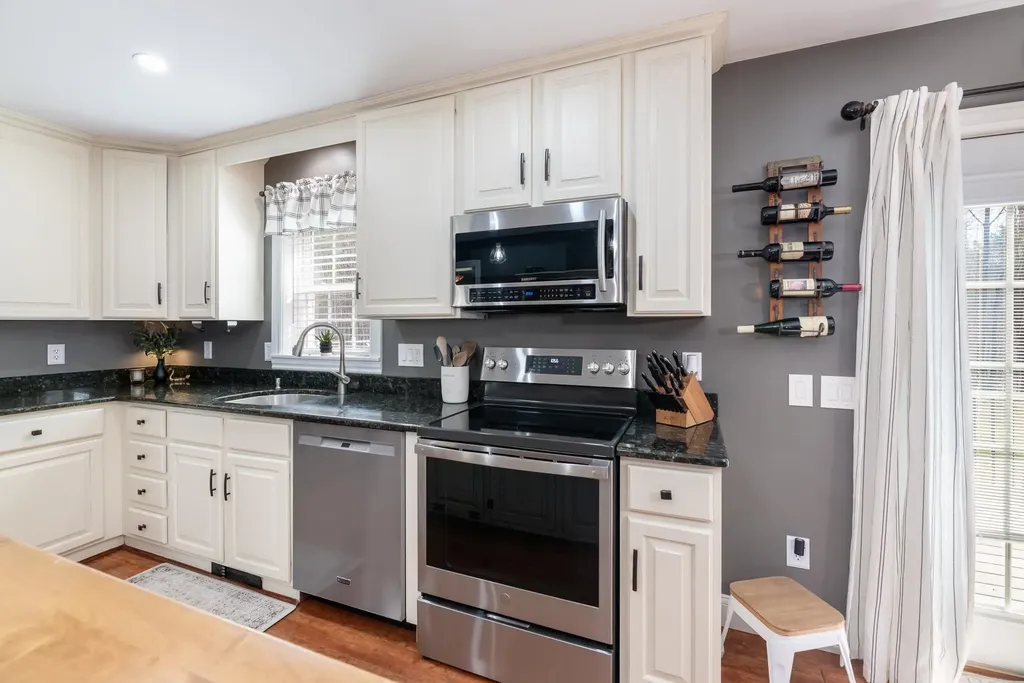 67 Bedford Avenue Gilford NH 03249