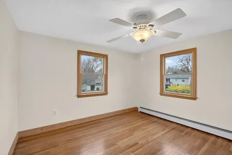 13 Darryl Lane Salem NH 03079