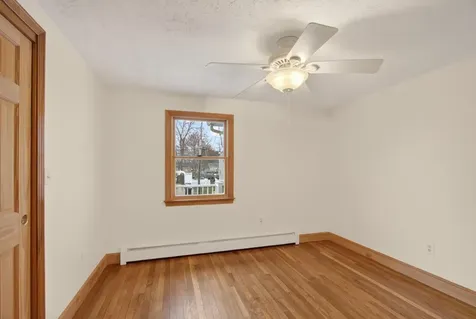 13 Darryl Lane Salem NH 03079
