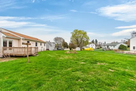 13 Darryl Lane Salem NH 03079