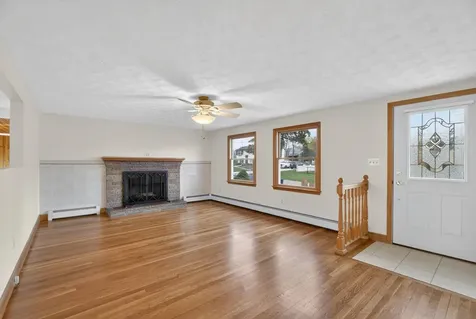 13 Darryl Lane Salem NH 03079