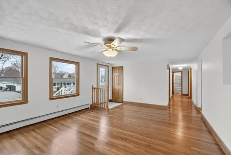 13 Darryl Lane Salem NH 03079