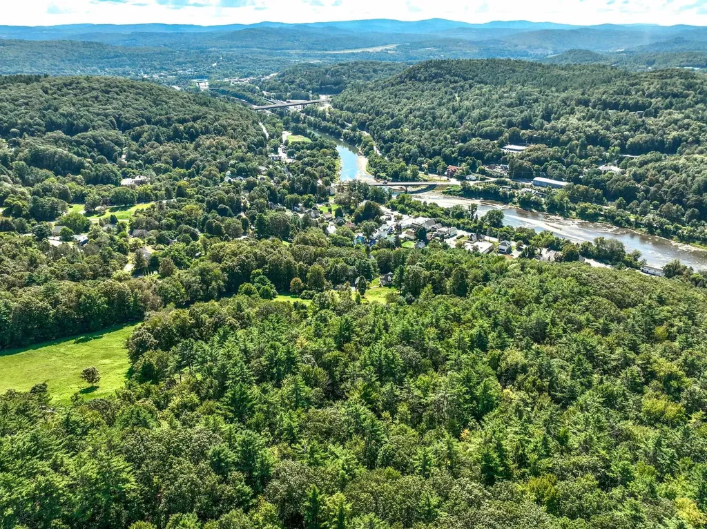 0 Meadow Lane Hartford VT 05001
