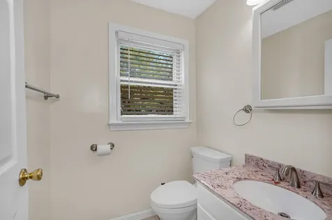 64 Cadogan Way Nashua NH 03062
