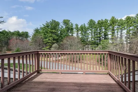 64 Cadogan Way Nashua NH 03062