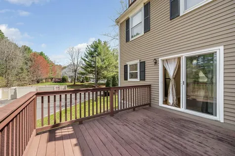 64 Cadogan Way Nashua NH 03062