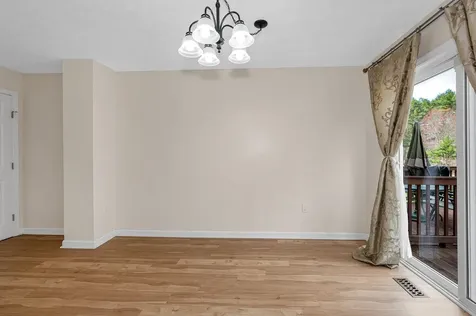64 Cadogan Way Nashua NH 03062