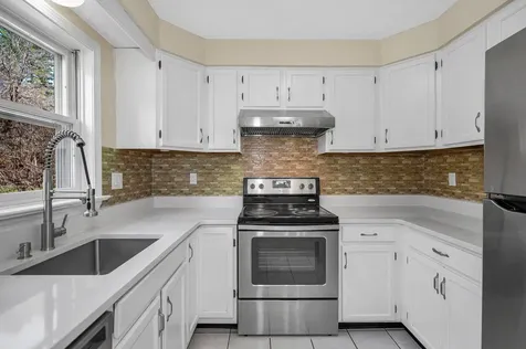 64 Cadogan Way Nashua NH 03062