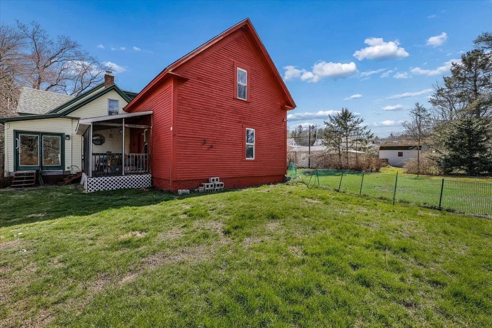 18 School Street Belmont NH 03220