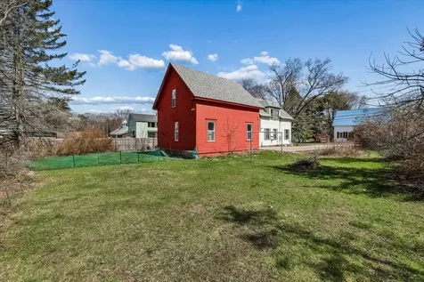 18 School Street Belmont NH 03220