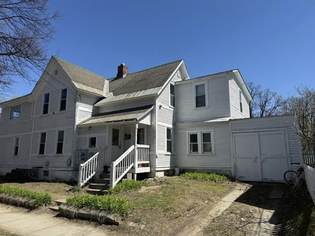 210-212 North Willard Street Burlington VT 05401