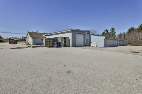 1371 Hooksett Road Hooksett NH 03106