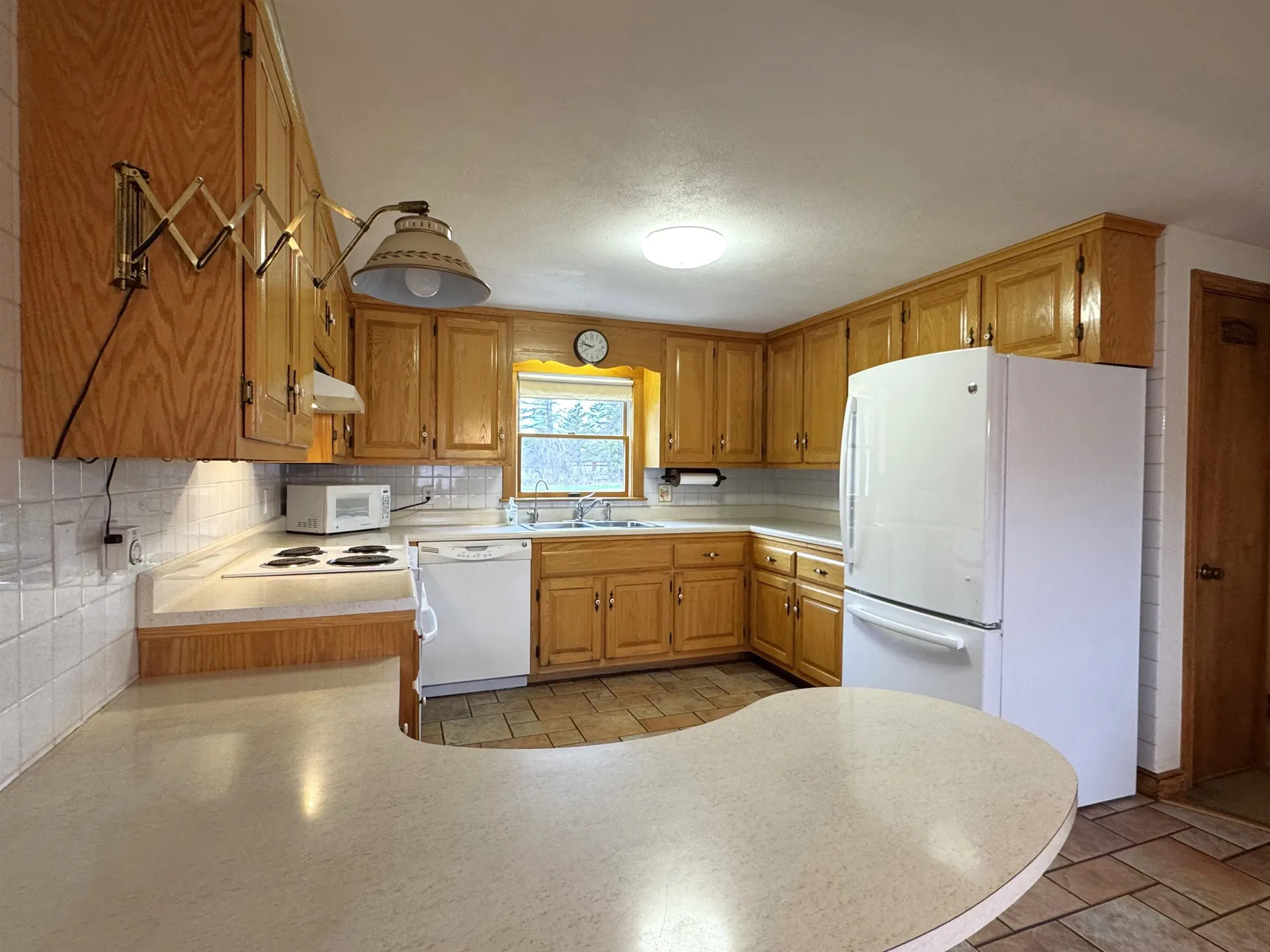 144 Main Street Kingston NH 03848