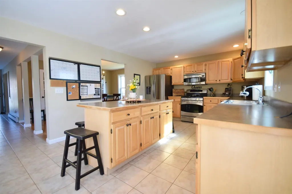 24 Cabot Court South Burlington VT 05403