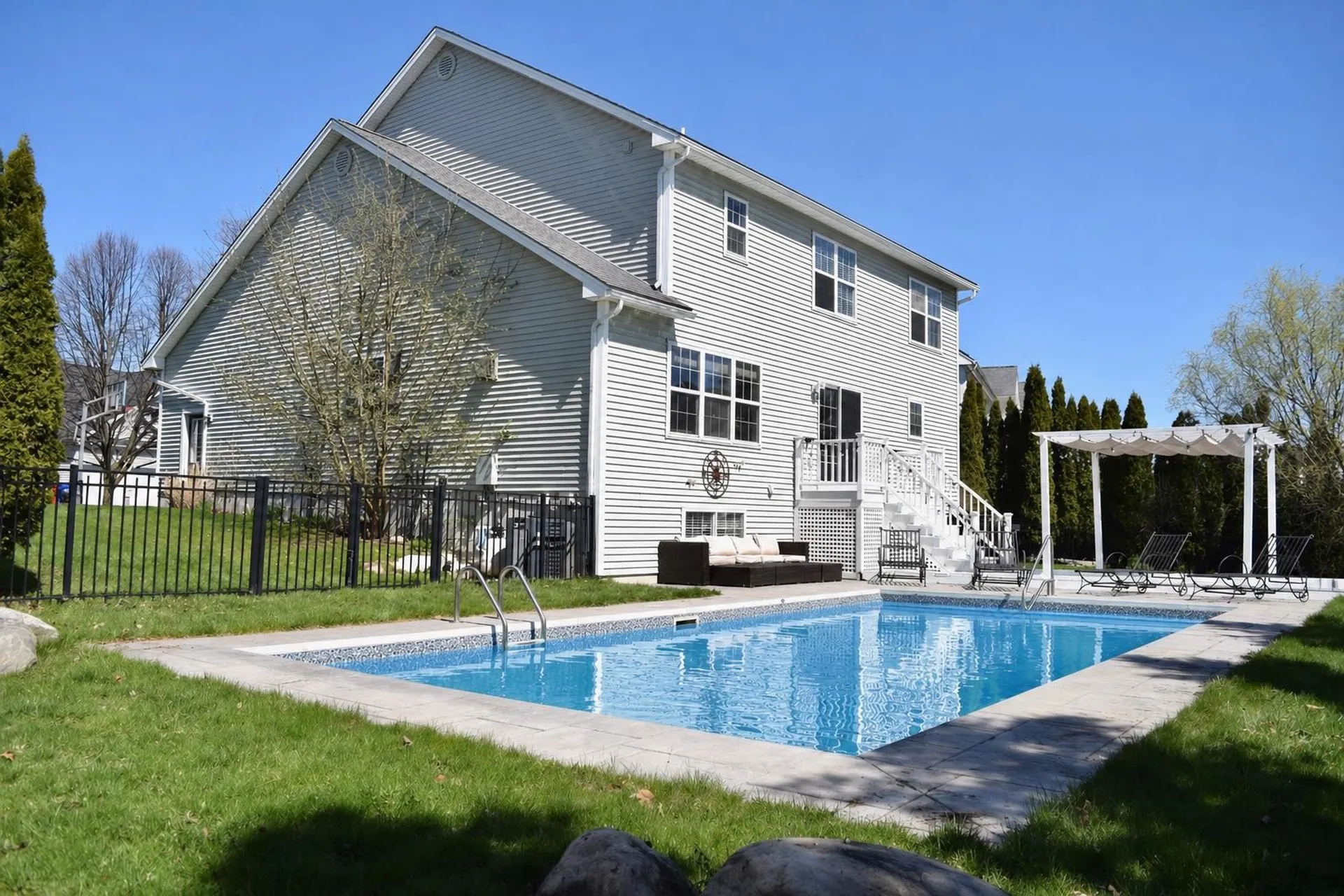 24 Cabot Court South Burlington VT 05403