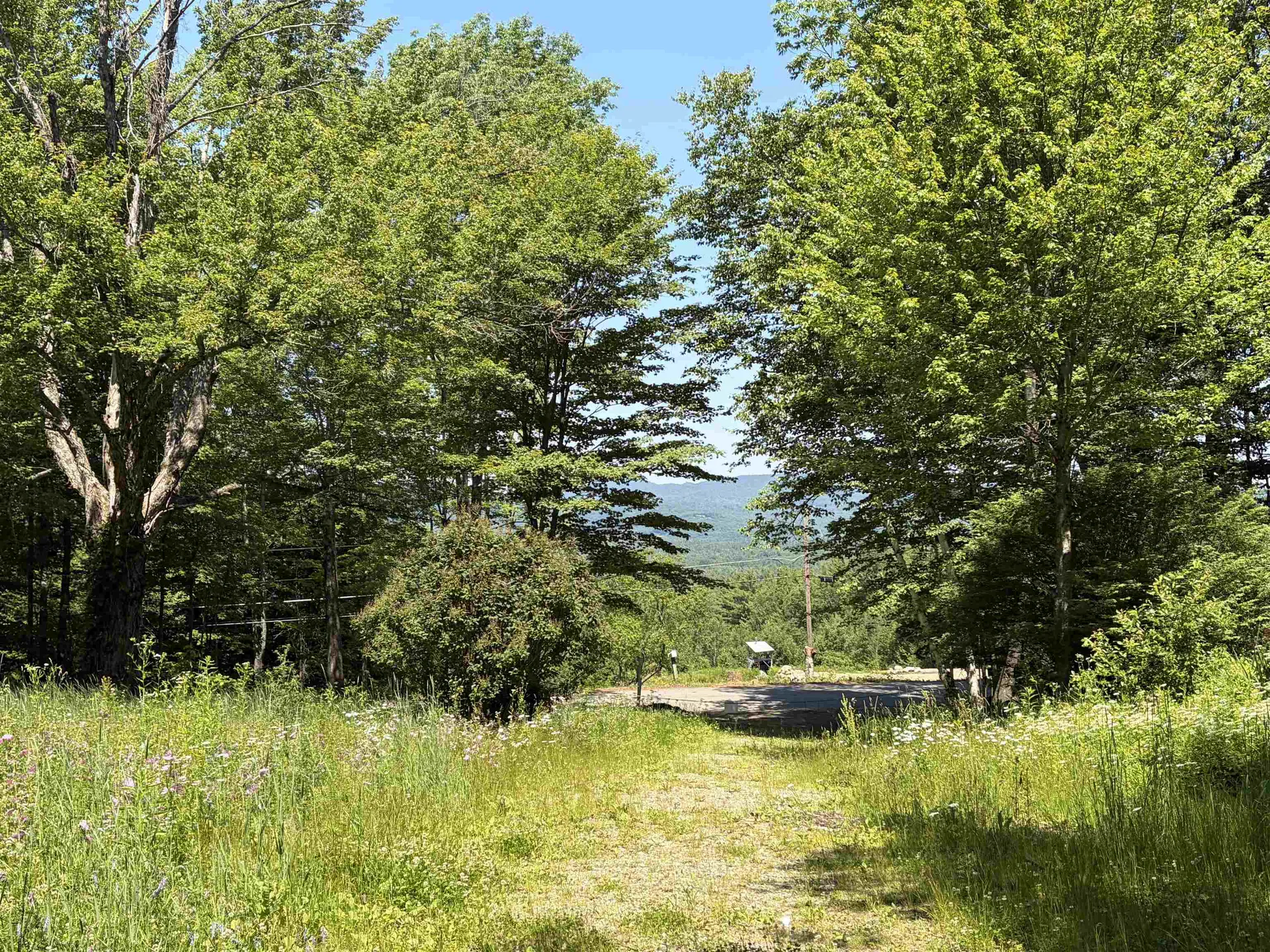 327 South Road Bethlehem NH 03574