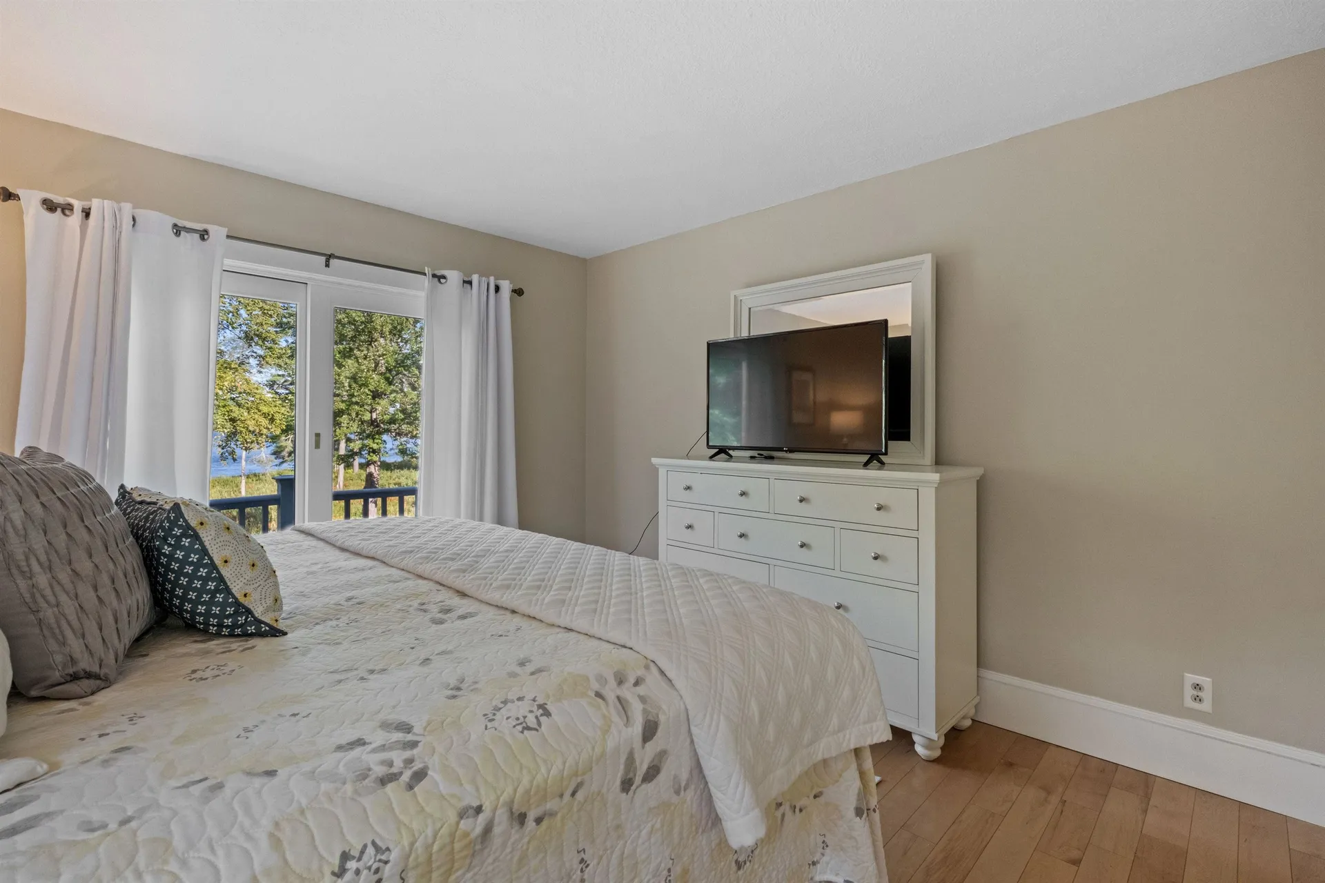 14 Island View Drive Moultonborough NH 03254