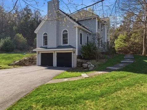 24 Scott Drive Merrimack NH 03054