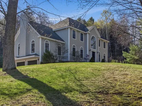 24 Scott Drive Merrimack NH 03054