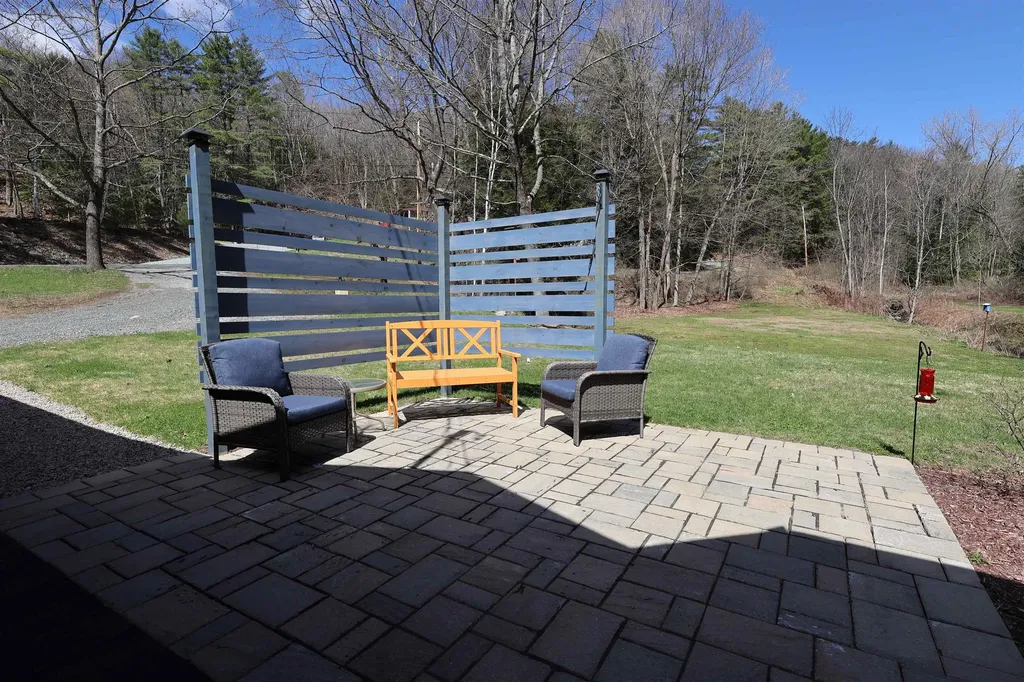 1013 Jericho Road Hartford VT 05001