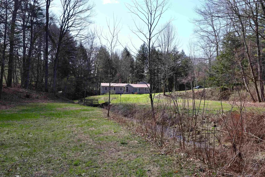 1013 Jericho Road Hartford VT 05001